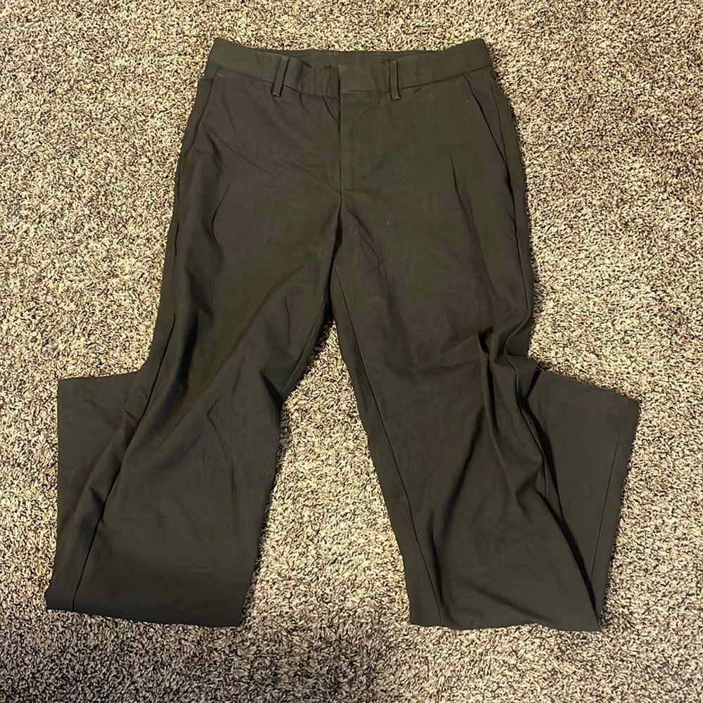 30x32 slim fit heather gray dress pants. J.M. Haggar